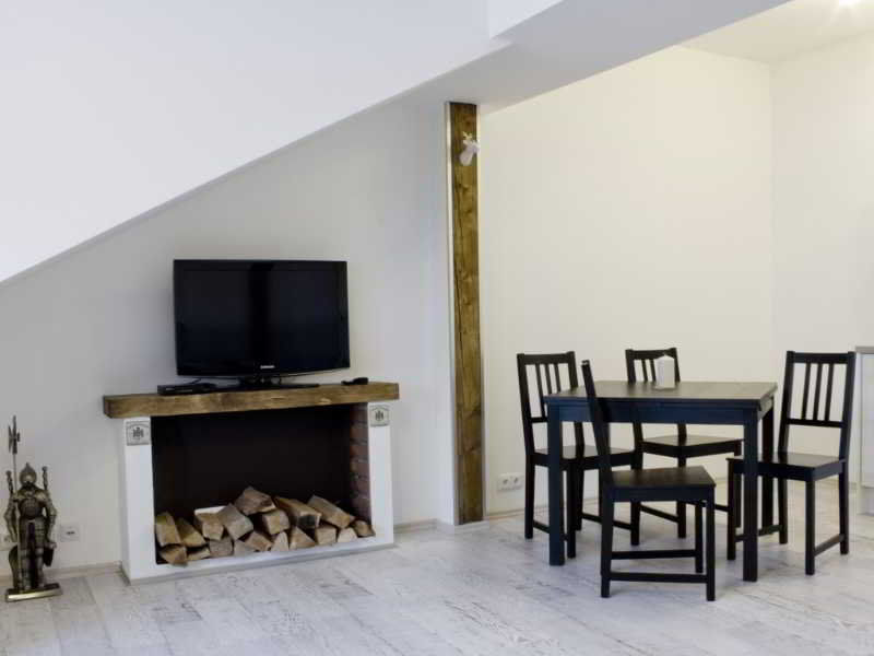 Hotel Royal Court Legerova 3*